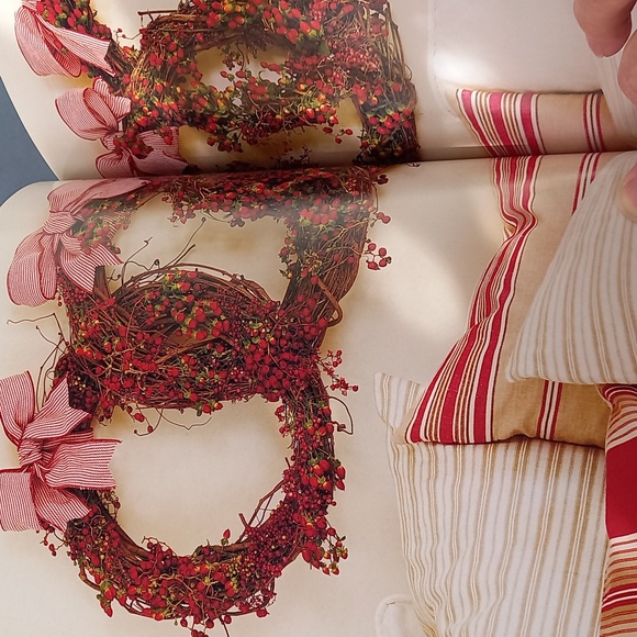 Southern Living Ultimate Christmas Book - Picture 10 of 12